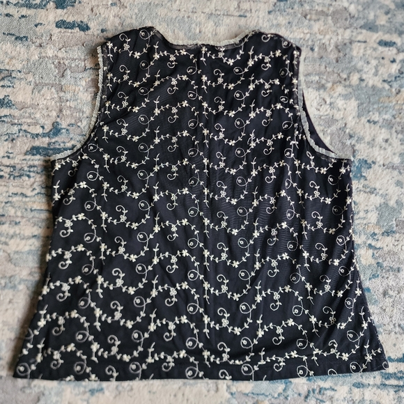 Floral Sleeveless Blouse XL - Picture 4 of 4